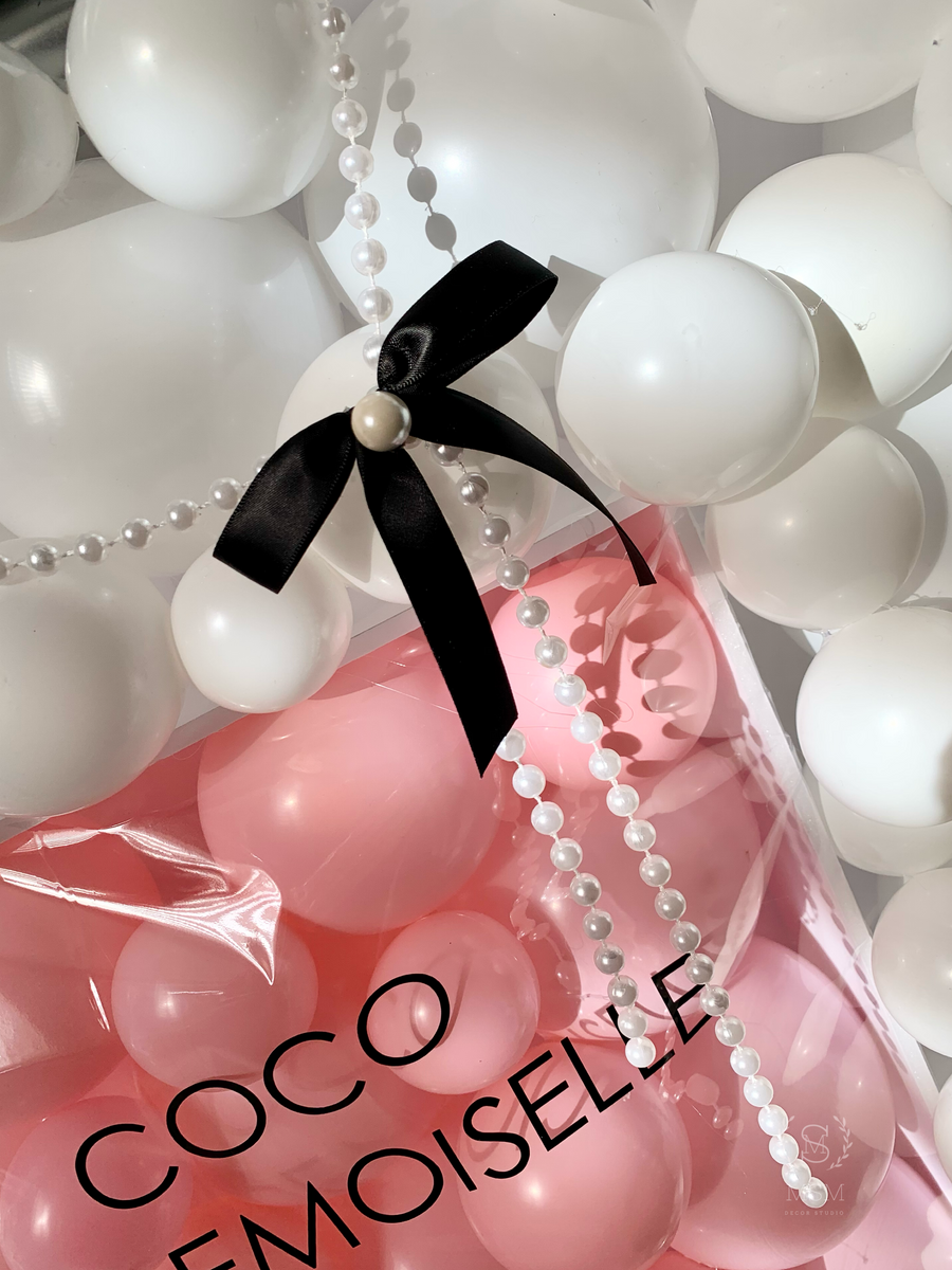 Chanel Inspired Christmas Balloon Tree – MSM Decor Studio